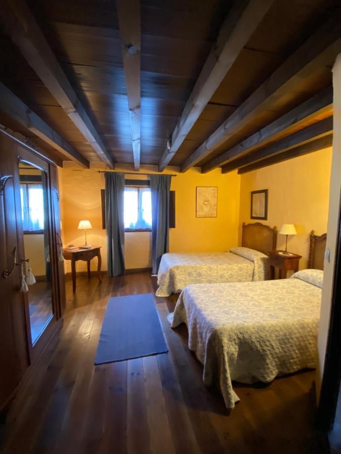 Casa Rural Dos Reales San Cristobal de Boedo Eksteriør bilde